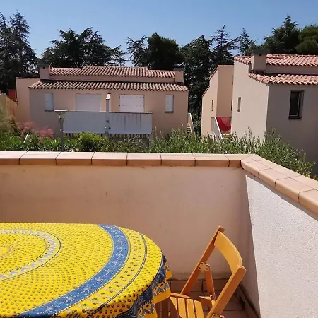T2 Mezzanine, 5 Pers, Parking Securise, Proche & Commerces - Fr-1-607-63 Apartment