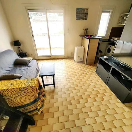 T2 Mezzanine, 5 Pers, Parking Securise, Proche & Commerces - Fr-1-607-63 Apartment